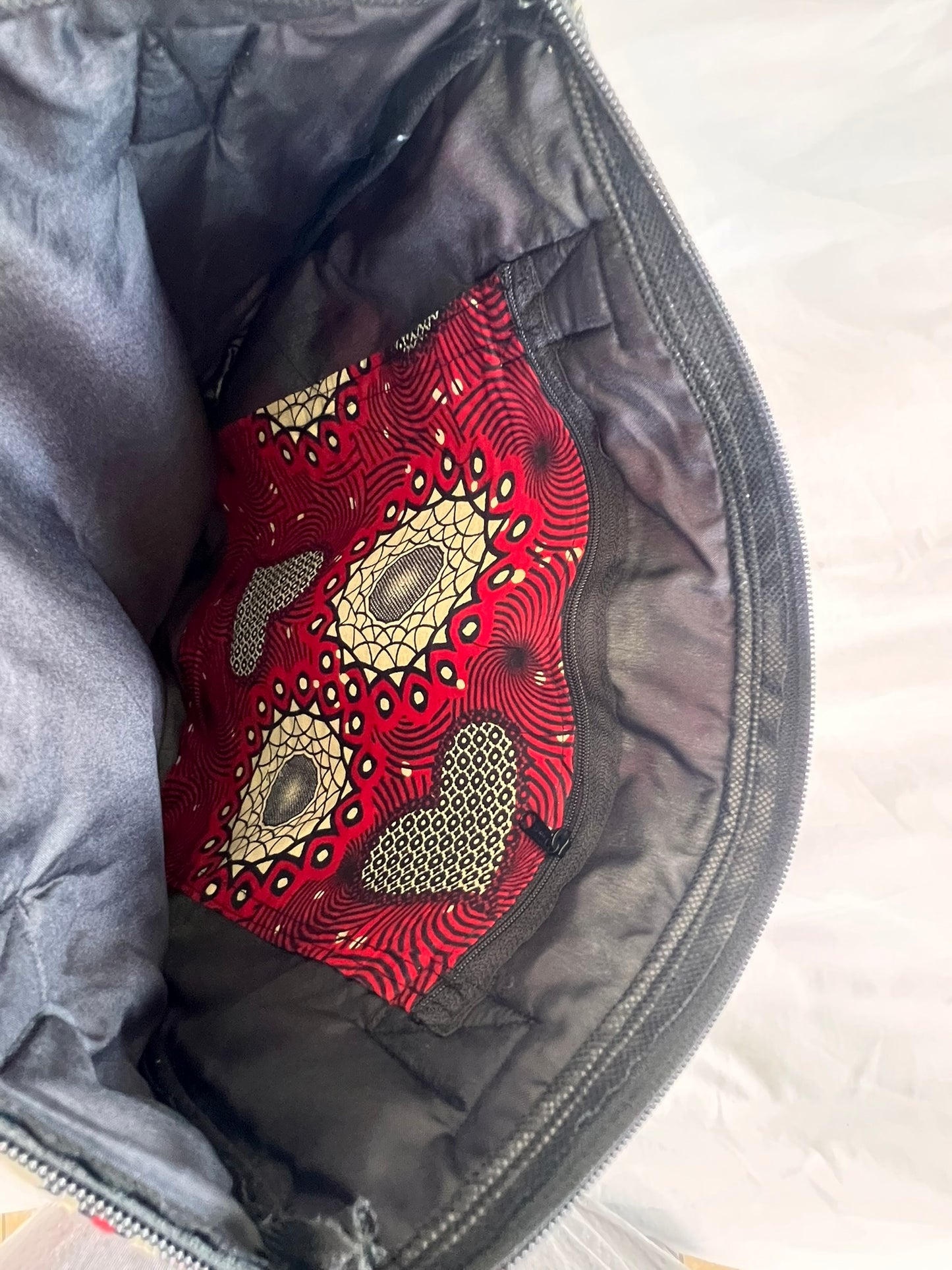 Ankara Tote Bag with Zipper & Inner Compartment – Deep Red & Cream Print