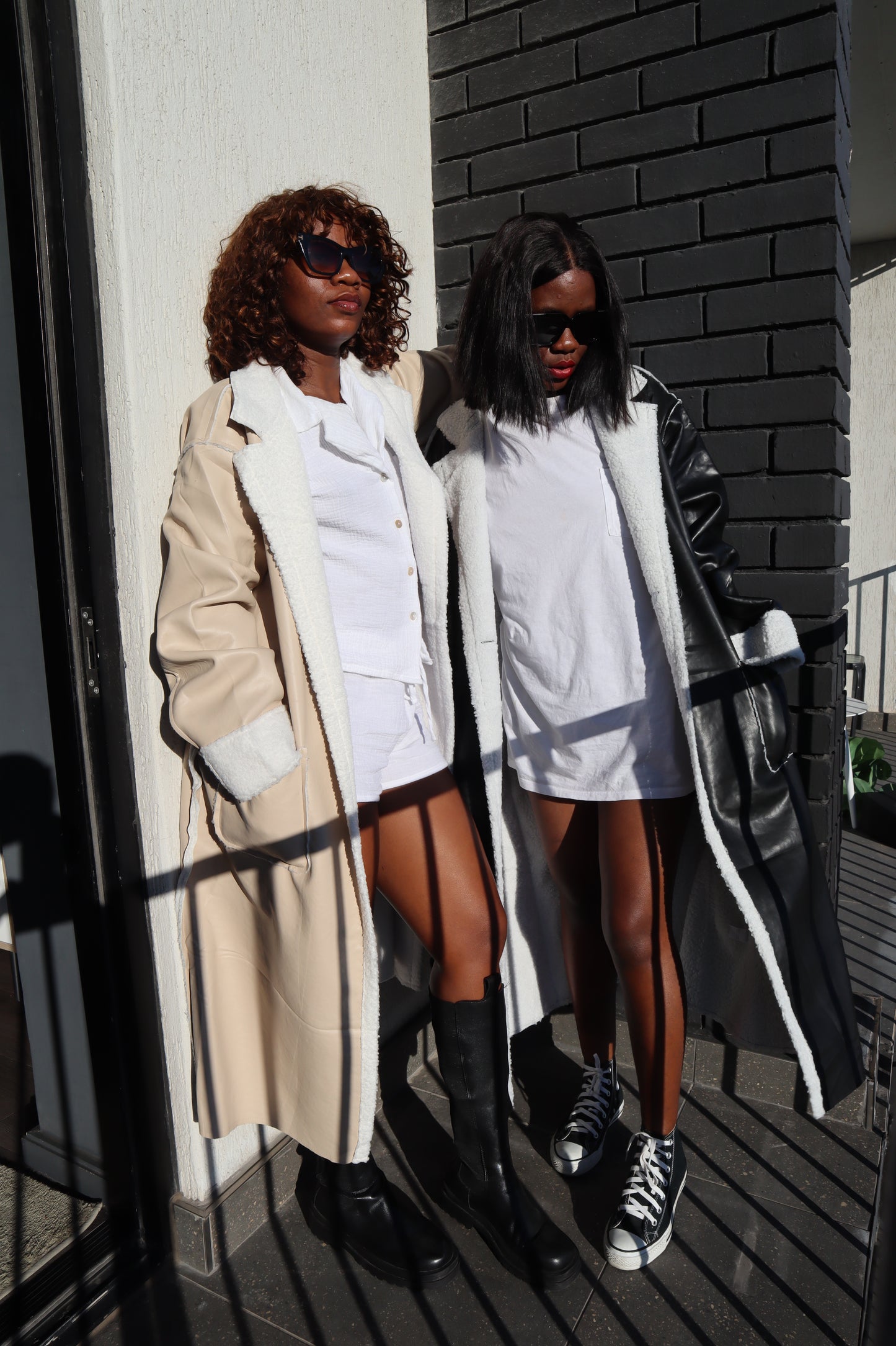 Cream & White Single-buttoned Lightweight Trench Coat